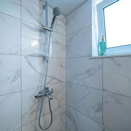 Apartment Peaceful Seaview Suite In Larnaca Center